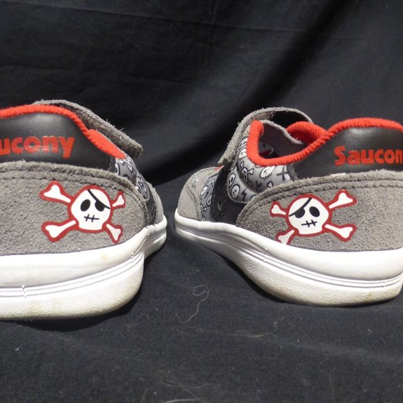 SAUCONY, S-Baby Jazz Lite, Velcro and lace shoes, skull design, size US 9W - Picture 5 of 8